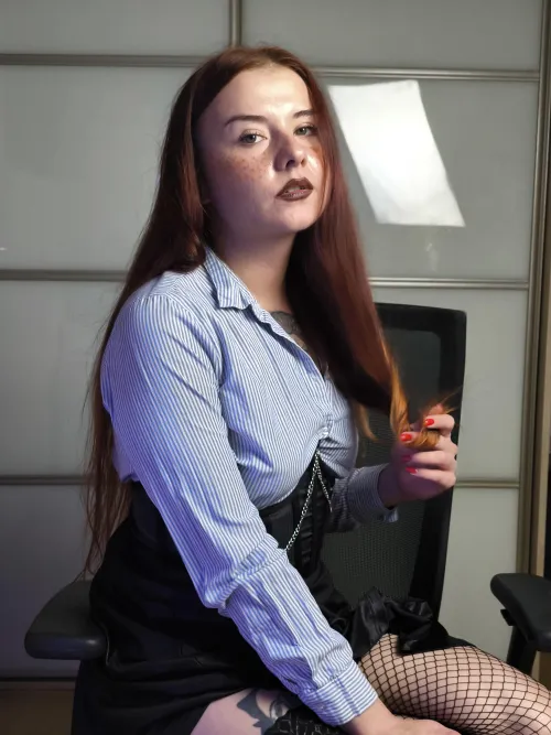 Sun-kissed and perfectly scattered—bet you wish you could trace every single one.[IRTR] by InkRuby