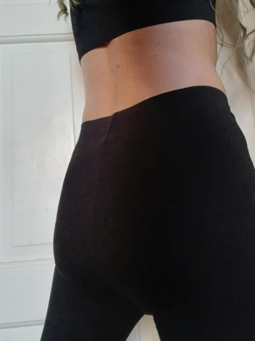 You smack mine and I'll smack yours. by gurlfriday69