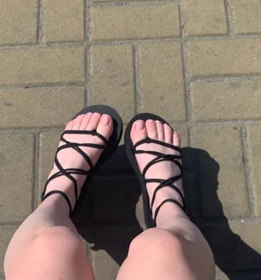 Do you like my toes? posted by Less_Leg_1802