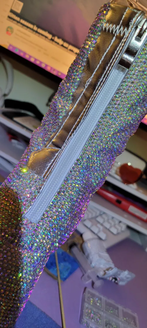 Best way to camouflage zipper? by ssaammaannttthhaa