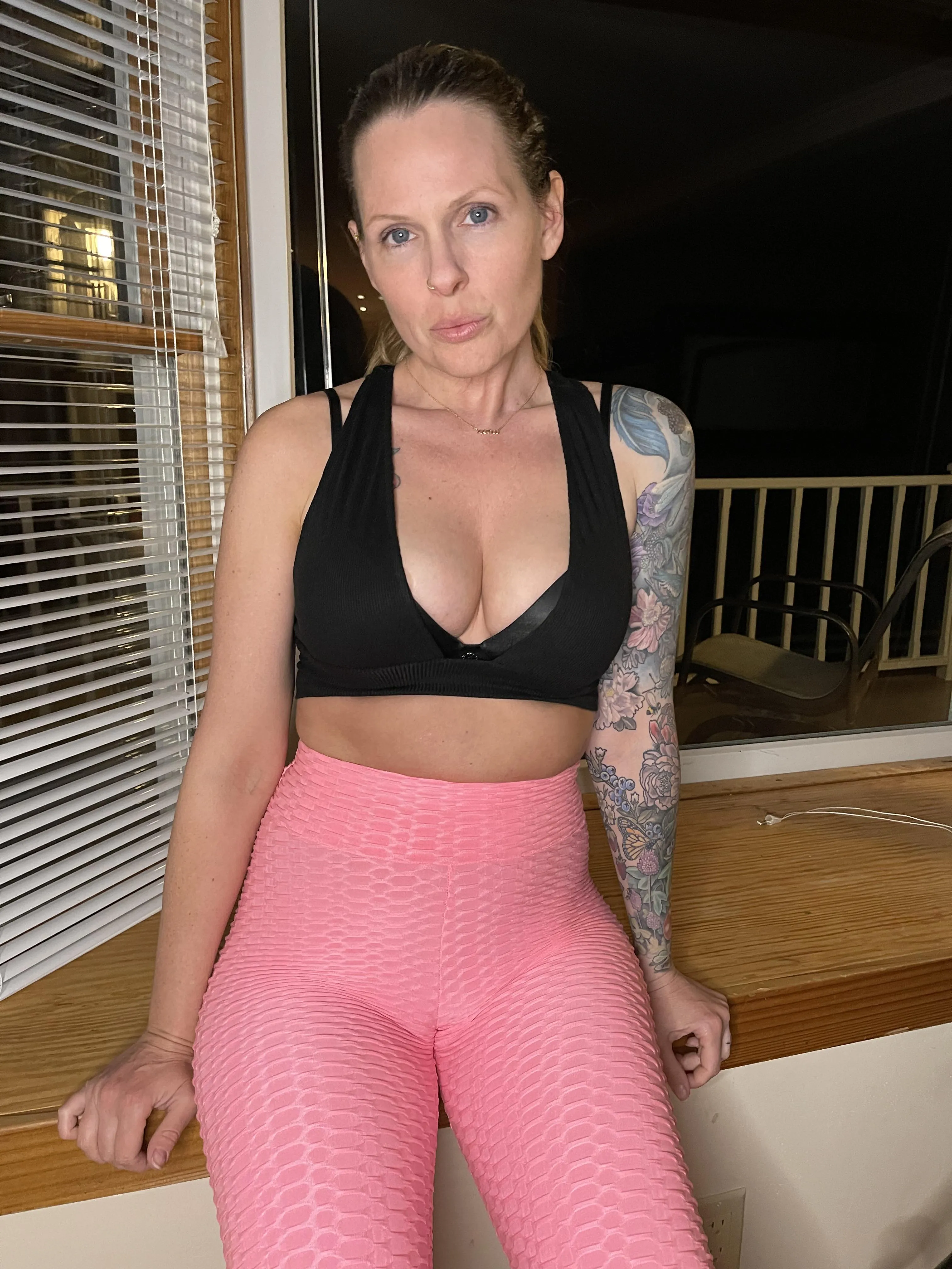 For the love of sex, food, foot rubs and camel toe. Not necessarily in that order. posted by iamSkylerXO