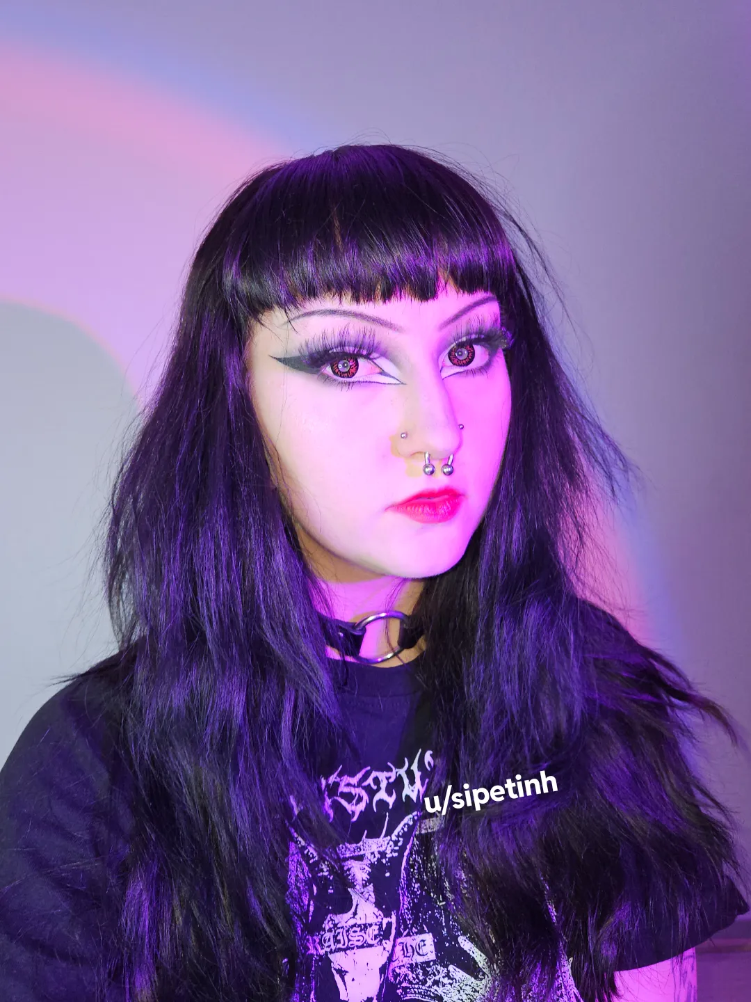 Got my demonic contacts on ;) posted by sipetinh