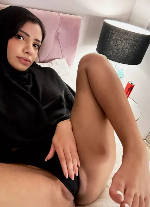 My lips say hello by sexy-slut18