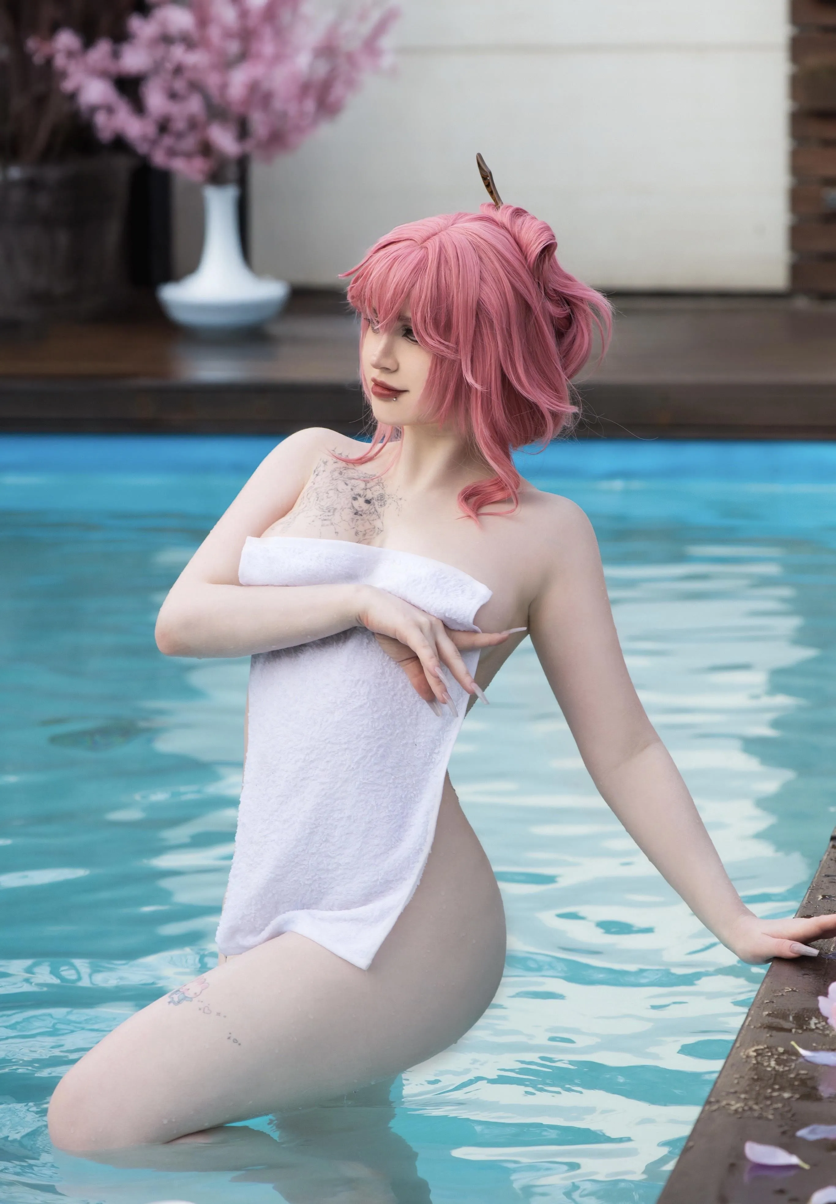 My Yae Miko cosplay (electro_alice) posted by electro_alice