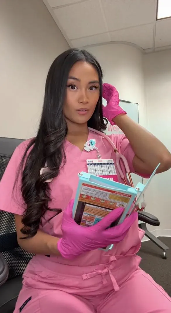 When’s the last time you got to have some good glove fun? posted by nursesunshinexo