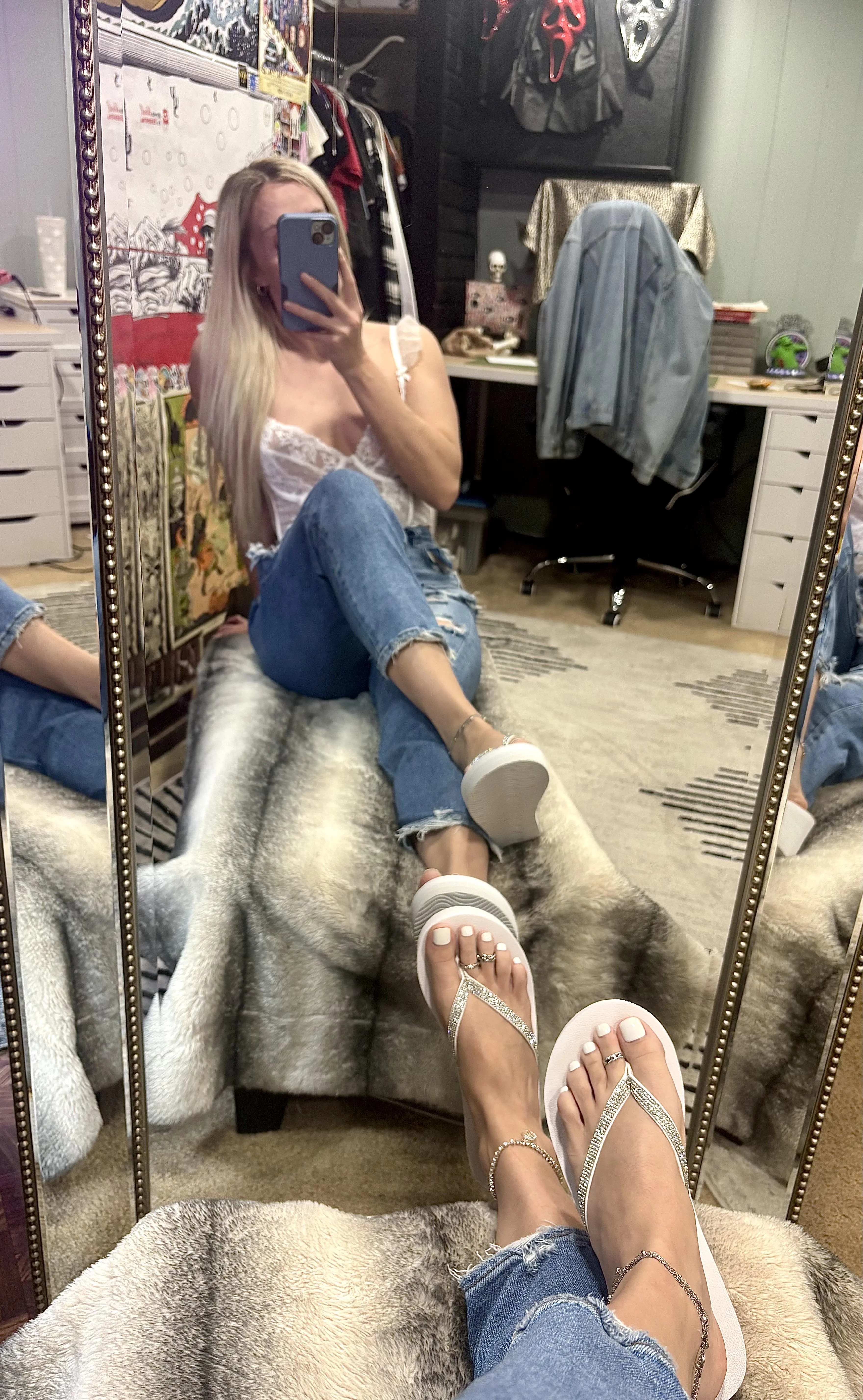 All white everything today 🤍 posted by H0rrorBabyXxX