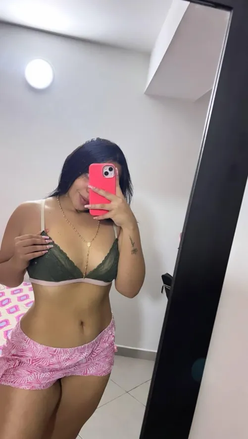 Colombianas have the best bodies 😚 by yourfavgoodgurl