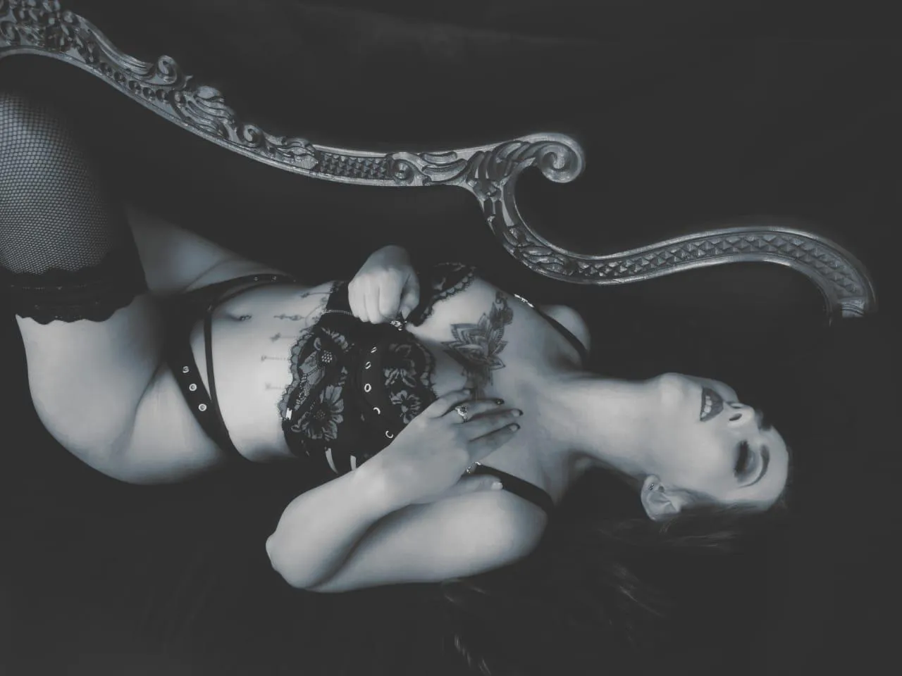 Damn I felt sexy doing this photoshoot🔥 posted by Background_Fee_3162