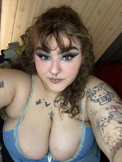 fund a concert that you won’t be going to 🖤 by goddess_nana