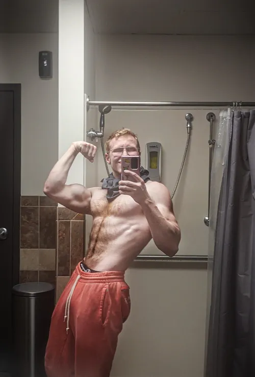 Lick up and down my abs and make sure to get the sweat when you worship me! by gymbruhhhhh