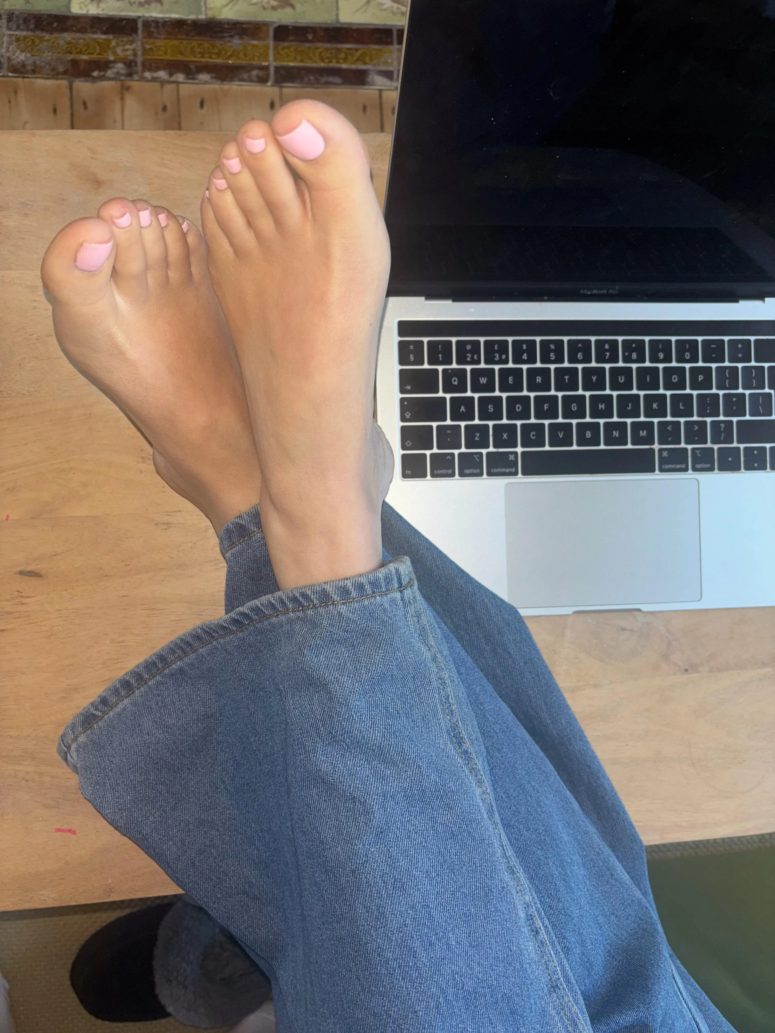 The ideal wfh set up? posted by MissLBella