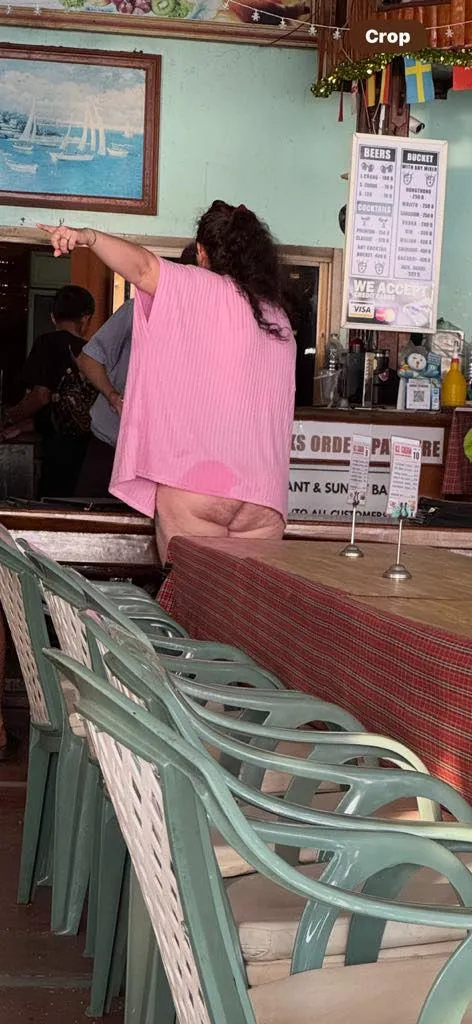 this lady was yelling that the plastic chairs were all sticky posted by musicismycandy