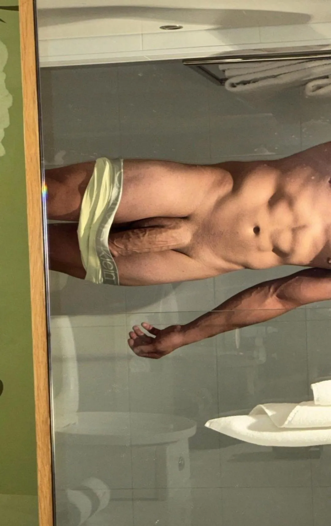 20 Bi, Thick Surprise posted by Vallentis_ash