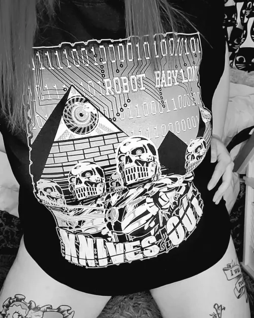 Any other Knives Out! fans? by robotbabylon