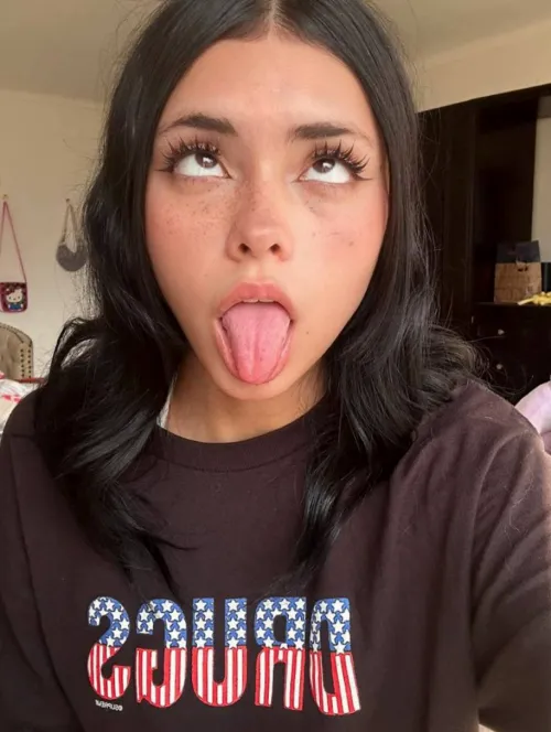 Men of reddit: what about ahegao turns you on so much? by flowerydreamm