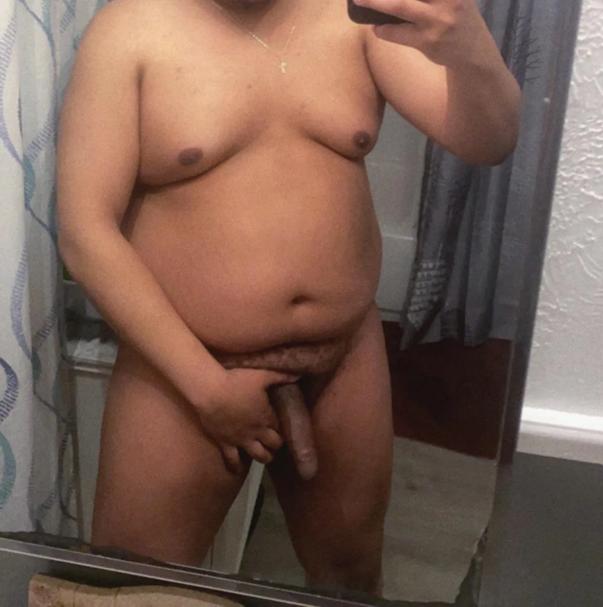 (26) any SINGLE dudes looking for a Husky TOP Boyfriend? Apply directly… I give the best cuddles & I know how eat ass & listen to your problems. posted by seasonaldepressionxD