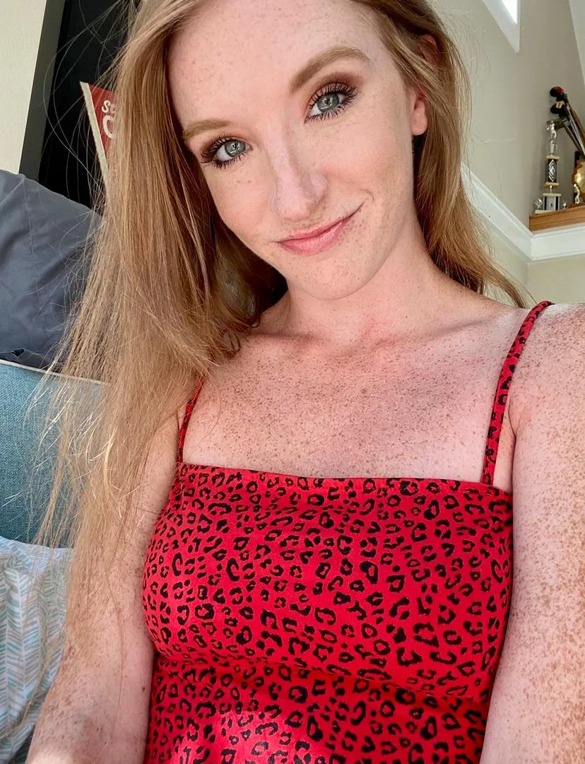 As a redhead, I never know if red looks good on me [IRTR] posted by Nervous_Wrongdoer_82