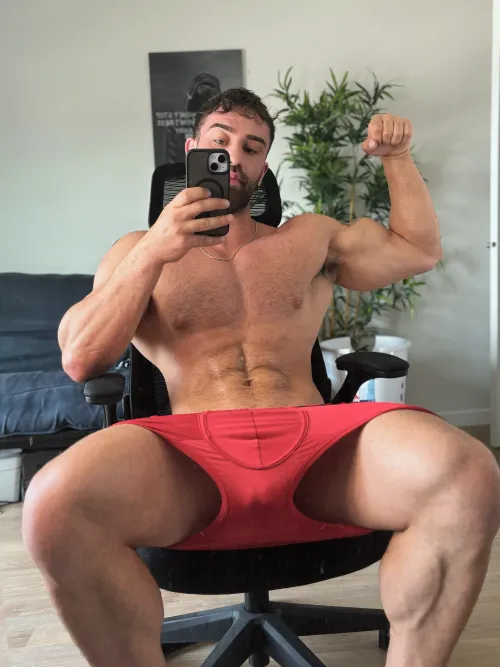 How's my biceps? by alphaflexer