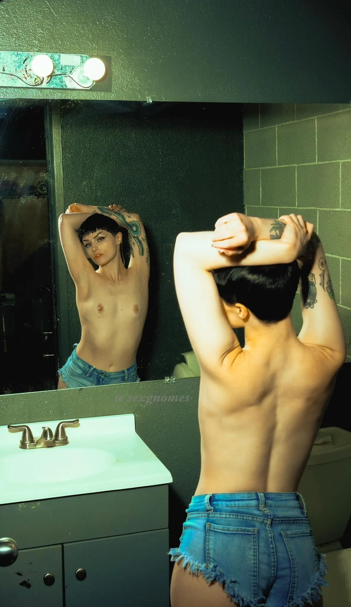 i hope you’re a fan of itty bitty pierced titties ✨💦 posted by sexgnomes