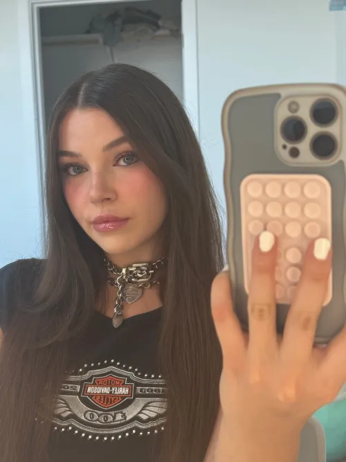 Let me bite you by urphinx