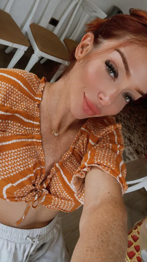 Let me see you  [IRTR] by Krispeachie