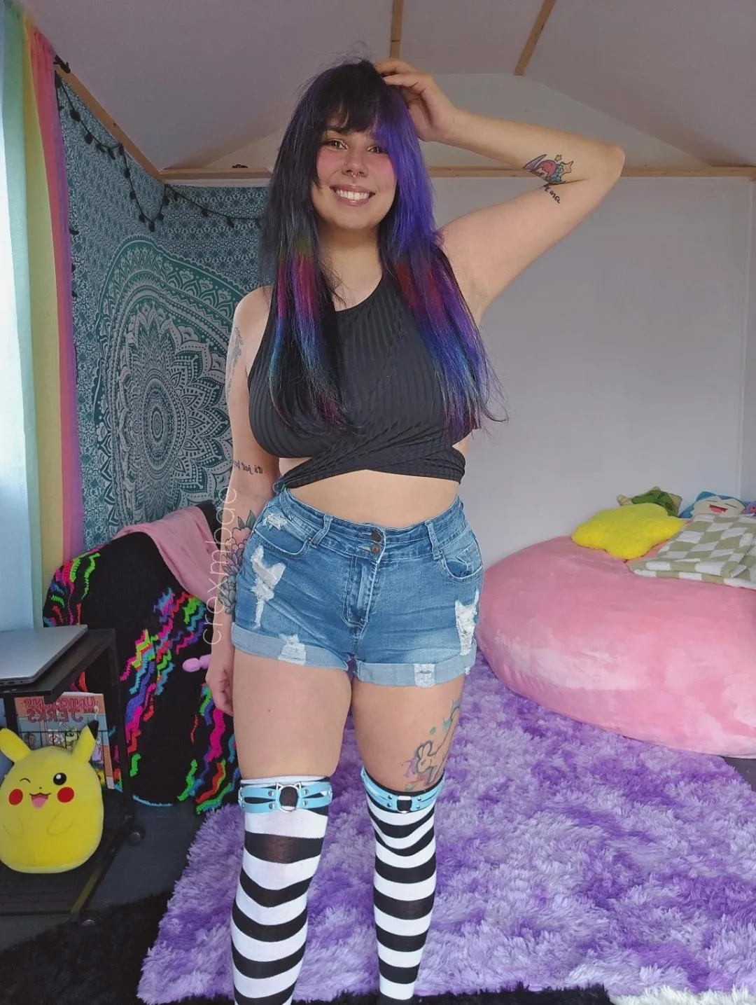 Sometimes we just need an ootd. posted by creqmbae