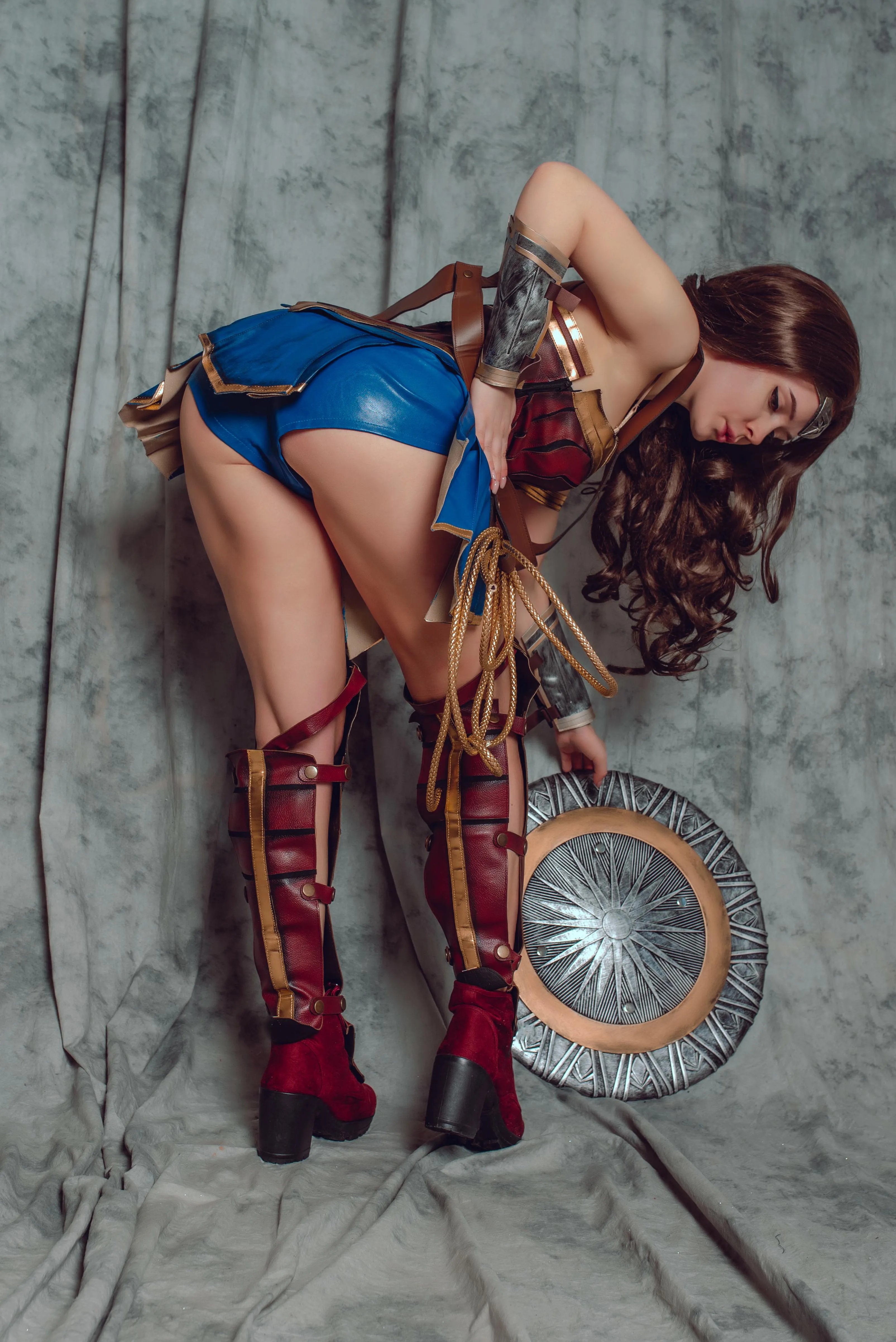 Wonder Woman cosplay by Evenink posted by irina_sabetskaya