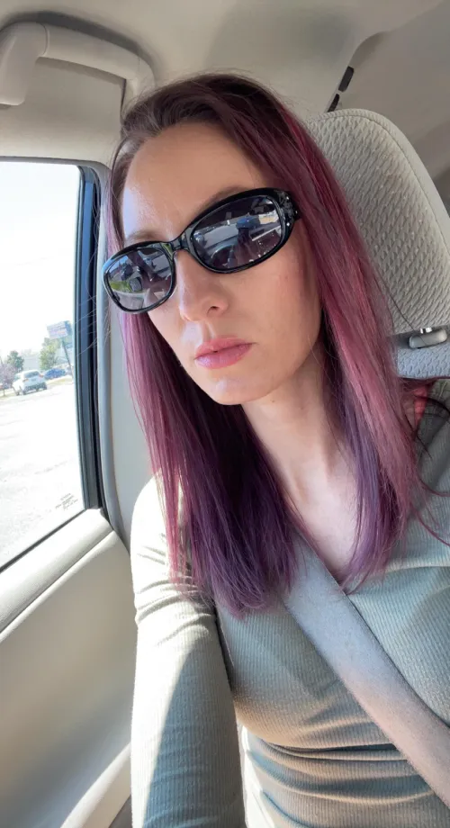 Would you fuck a mature woman like me without a condom? 31F by cutieAnnenayxo