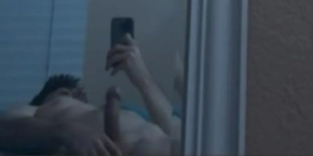 Hot wives, milfys. Send a Dm! by Mc_101098