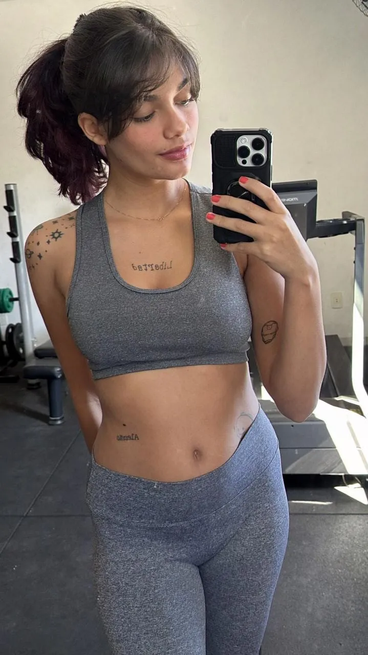 Rocking single mom bod... who's impressed posted by HoneyFrostRush