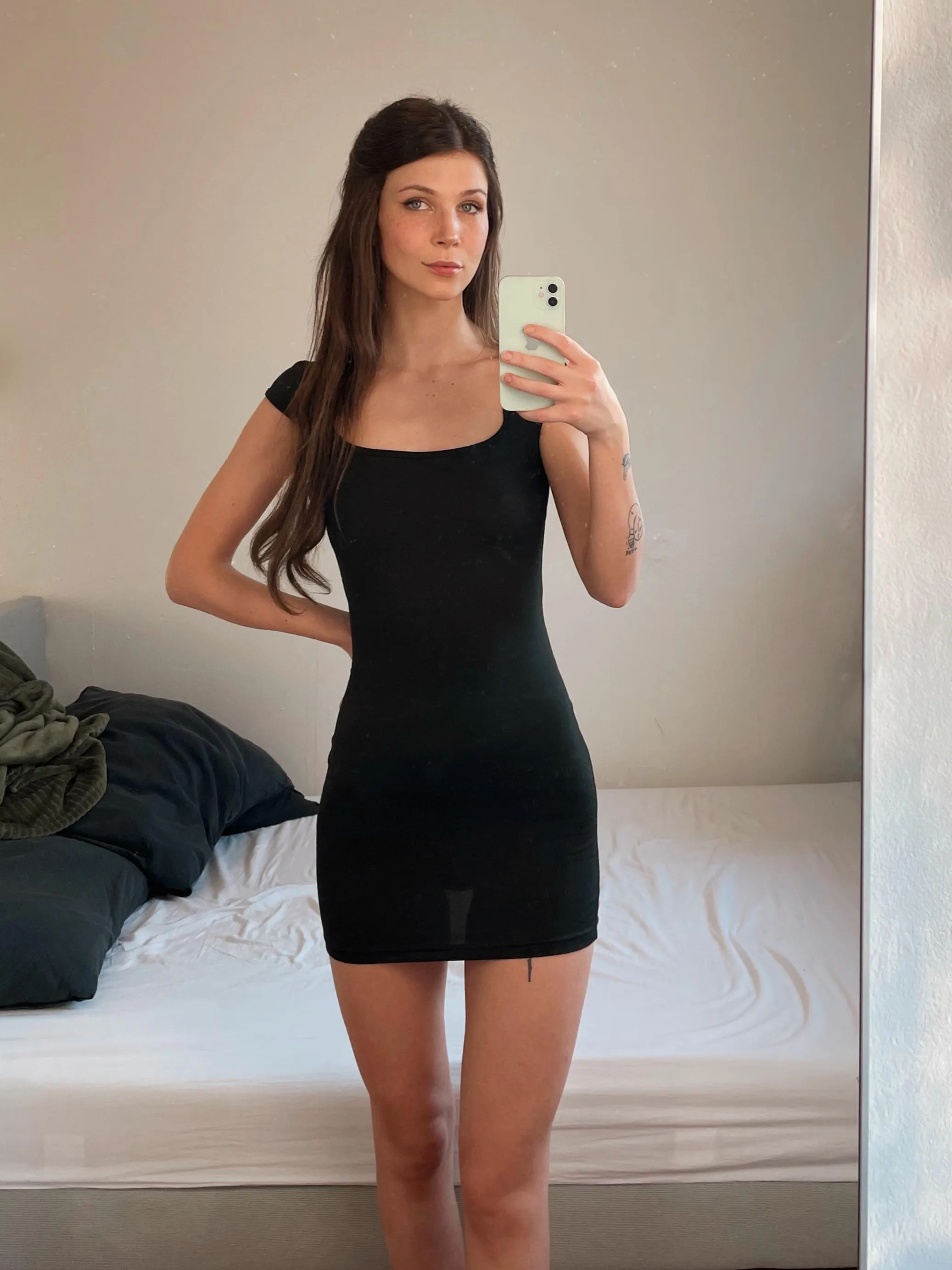 showing off my new dress 😌 posted by IvyNash