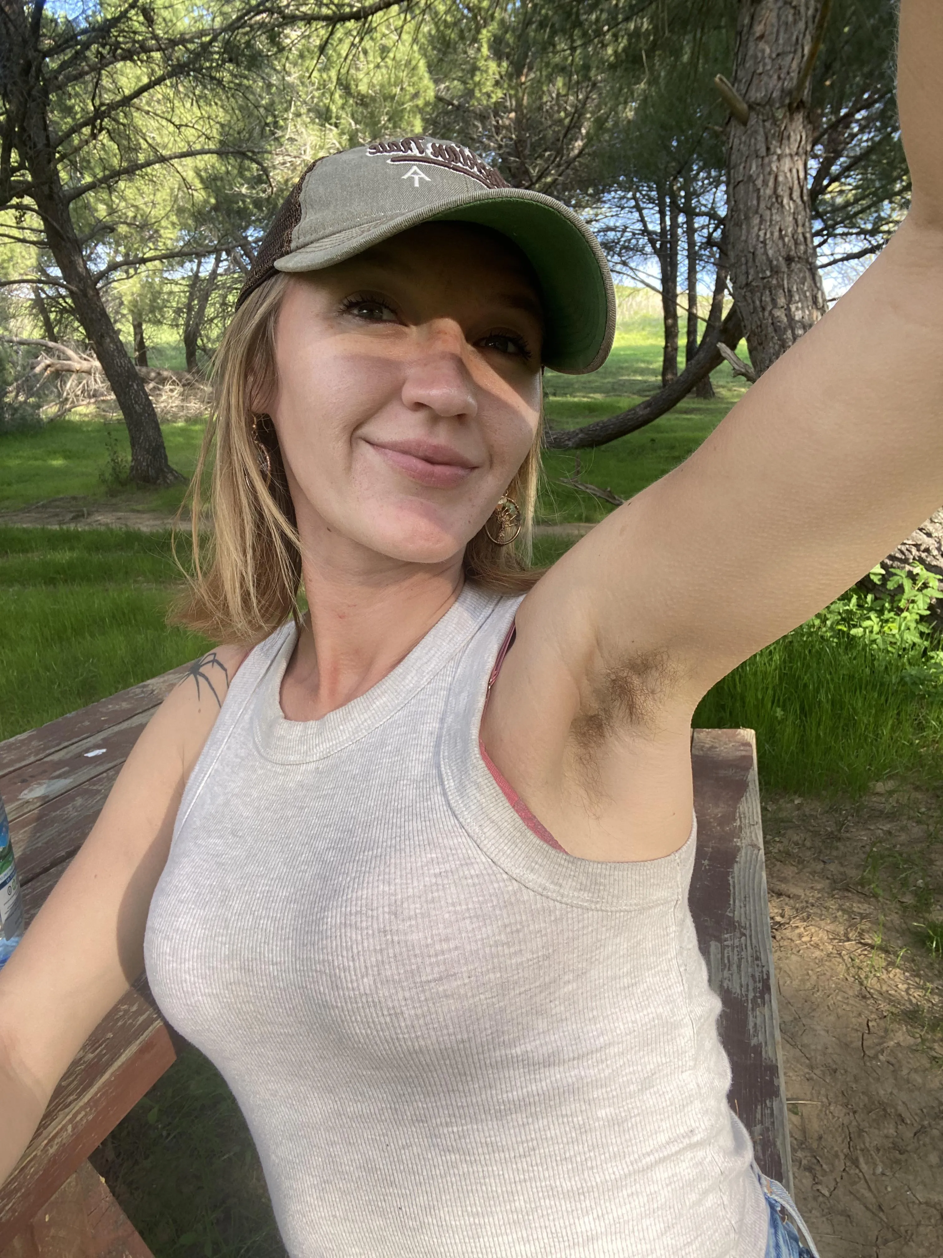 Hairy armpits are sexy when shown off posted by SpitInMyMouth420_