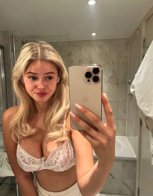 Think we'd be able to hook up until GTA 6 gets launched? Assuming it's gonna take awhile, I'll probably have enough time to make you fall in love with me by tadeojajas