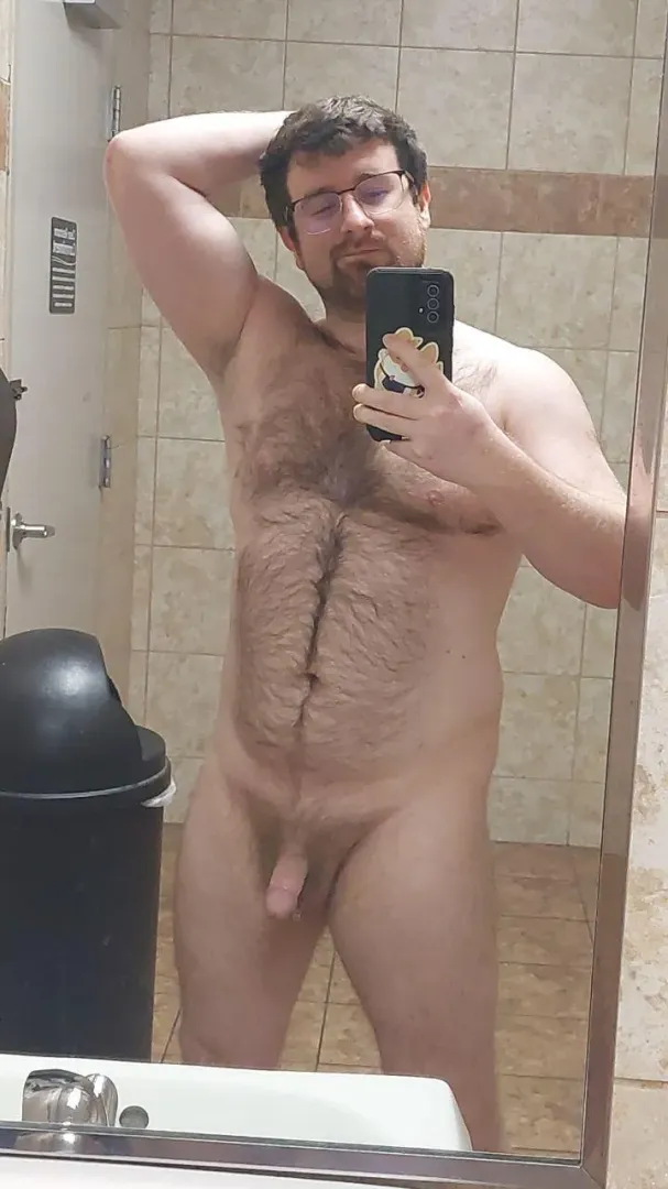 What do y'all think? 32 short king here posted by TheHimboCorgi