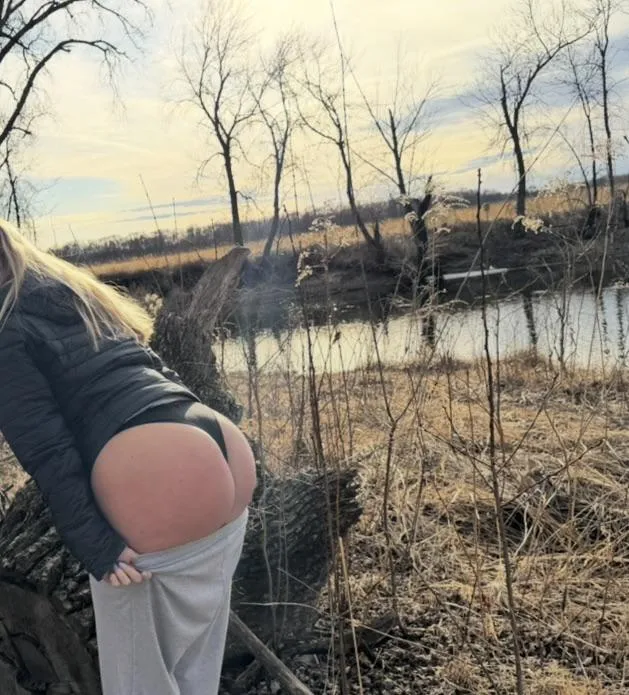 Who else has been enjoying the booty-full Spring weather? posted by CurvvymmMN