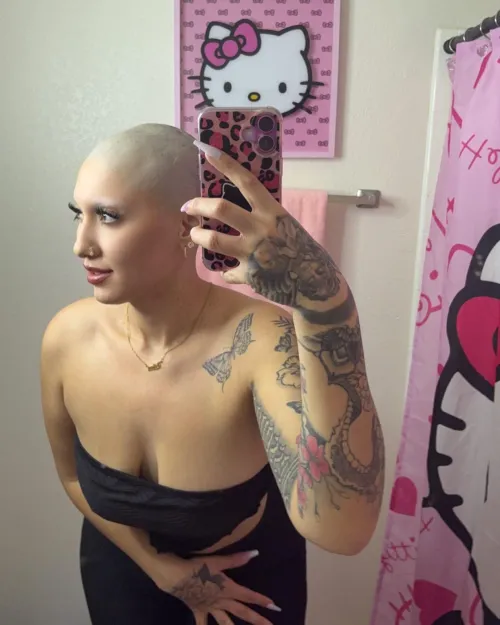 Would you cum on my head? by Toxiickate