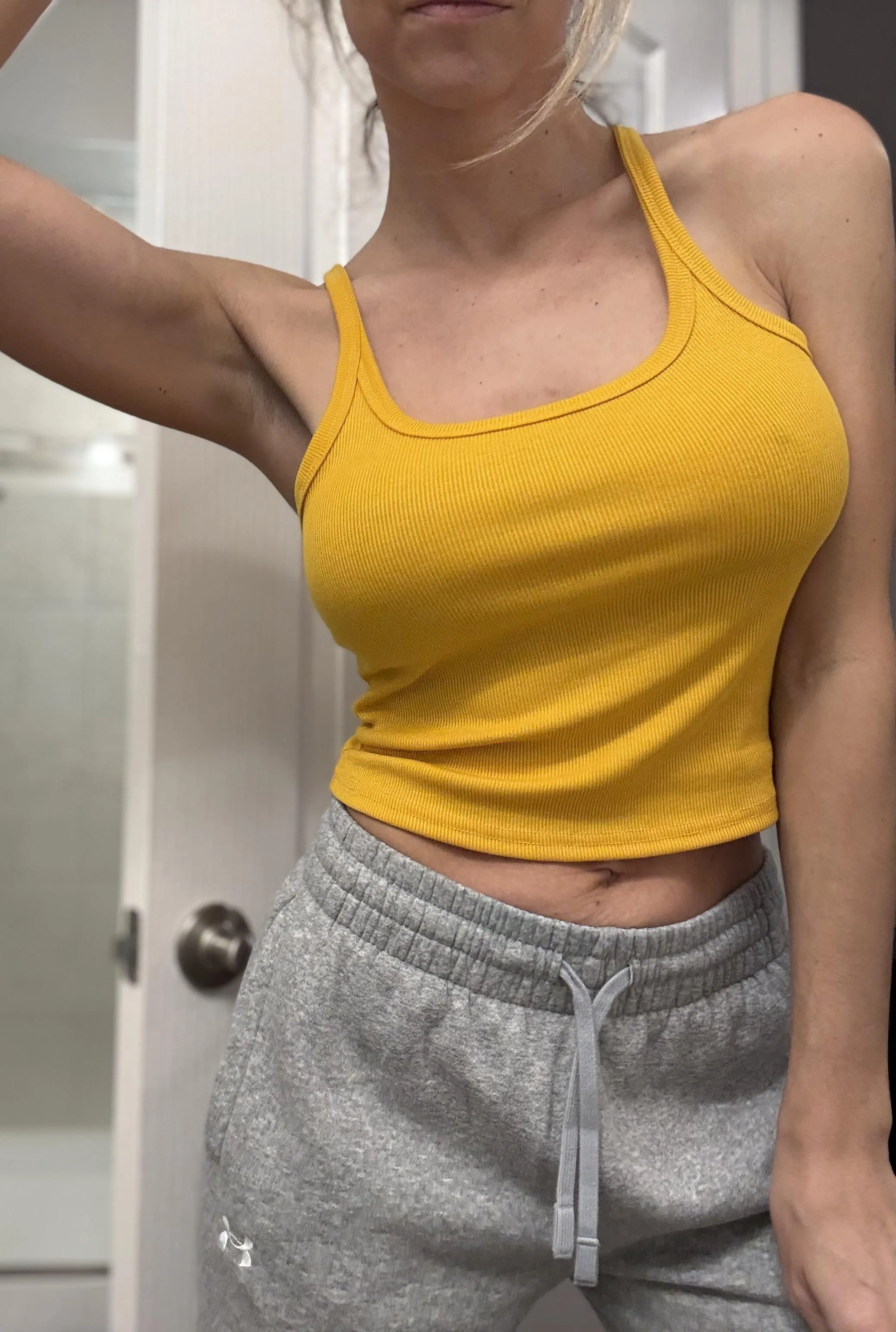 The best way to wake up is without a bra posted by xoMissTori