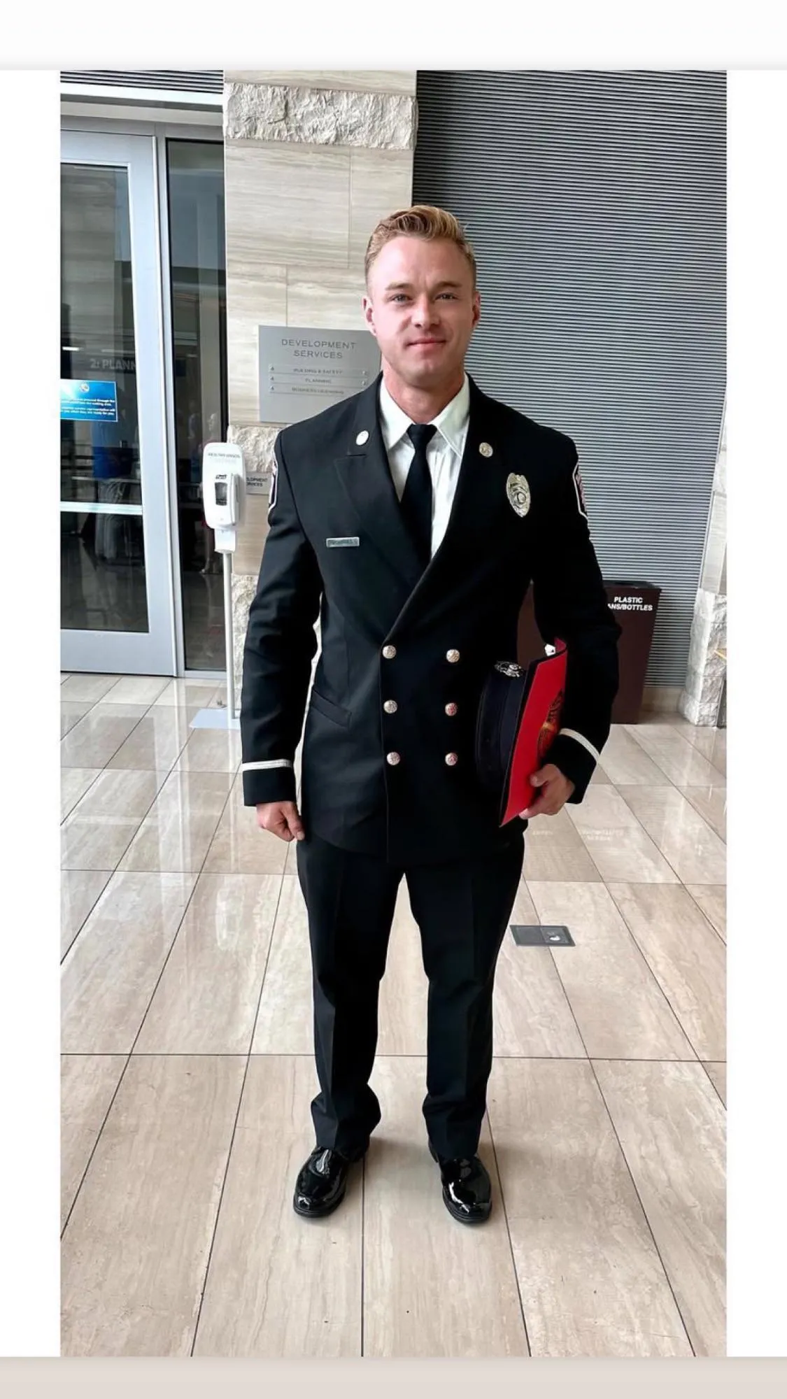 Connor had become a Vegas firefighter 🧑🏻‍🚒 posted by SLCJacks