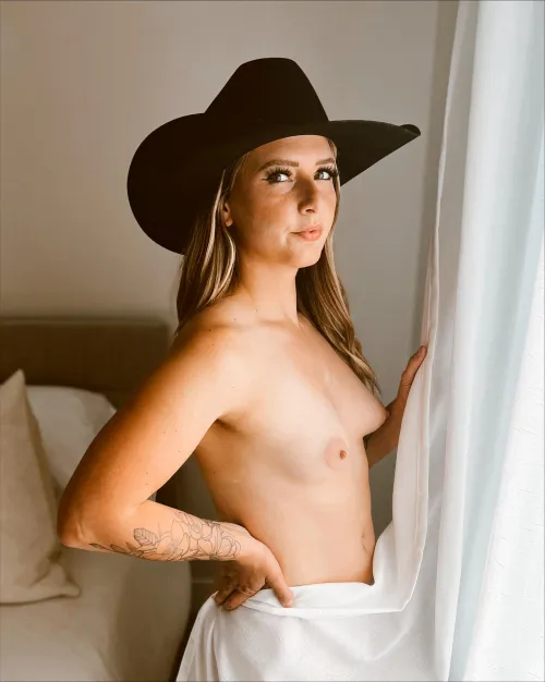 Could use a hand or two… by jesstheteacher