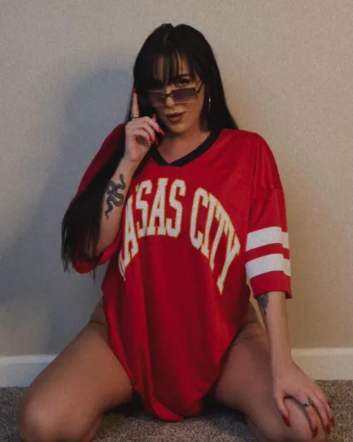 Do I pull them off? by itsbrooklynnk