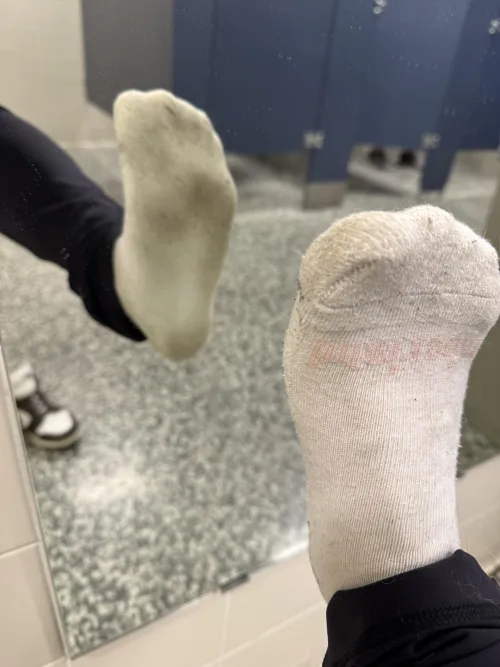 Getting close so you can take a whiff 😋 by TittyCrocker