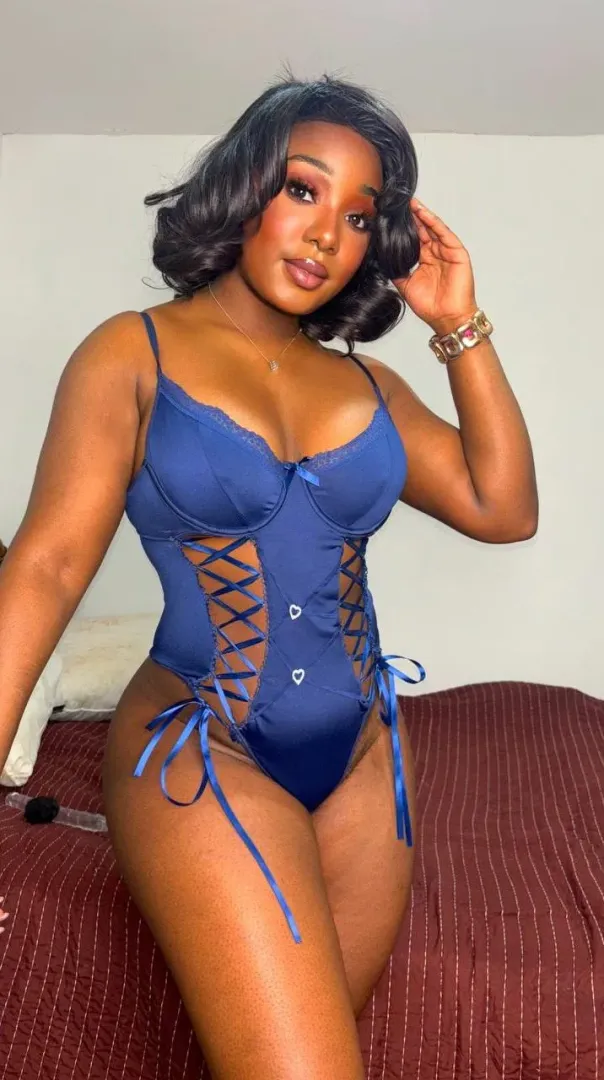 Kiss every inch of my body by babemichelle