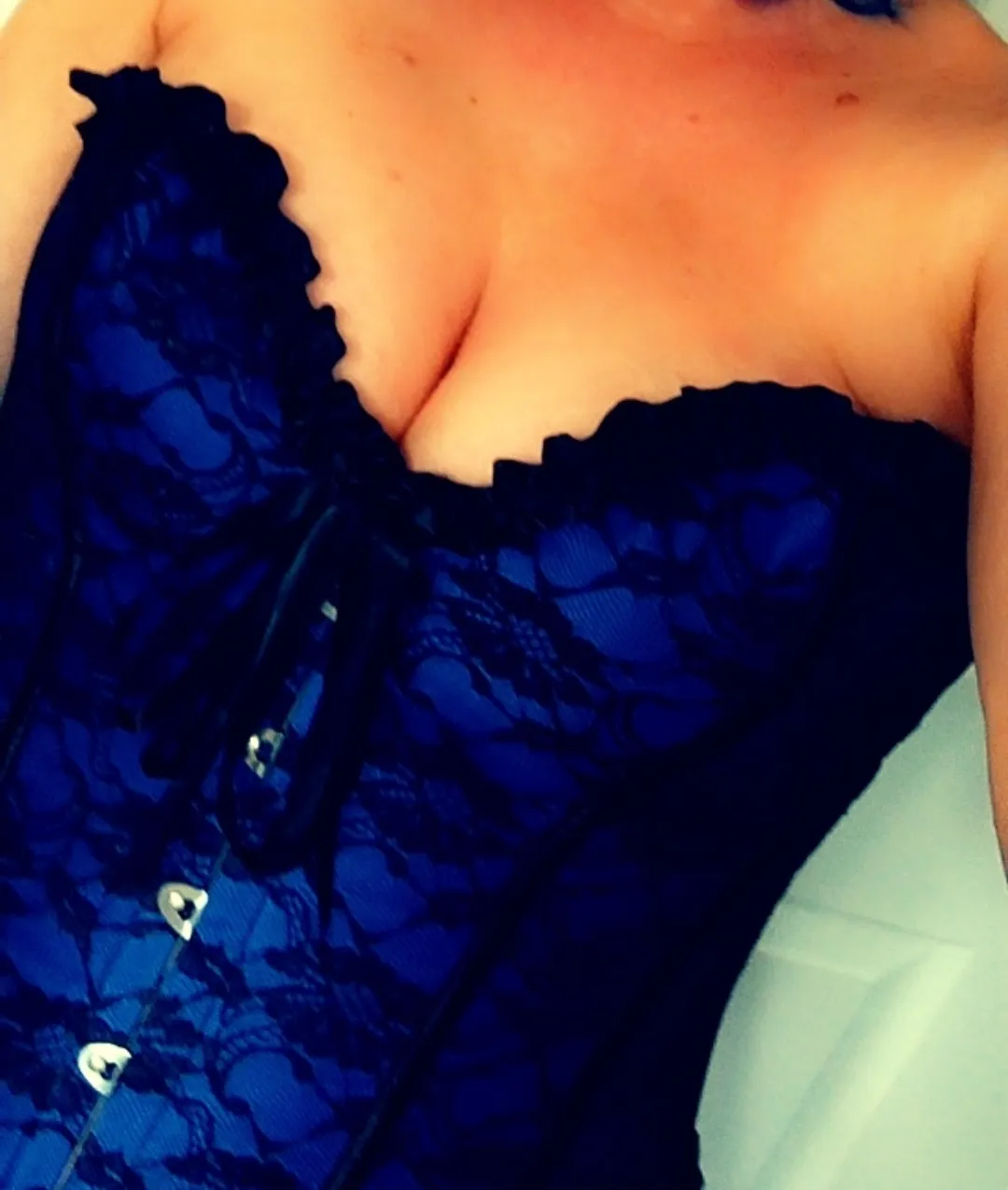 Mondayest Friday ever posted by Hoetohousewifetohoe