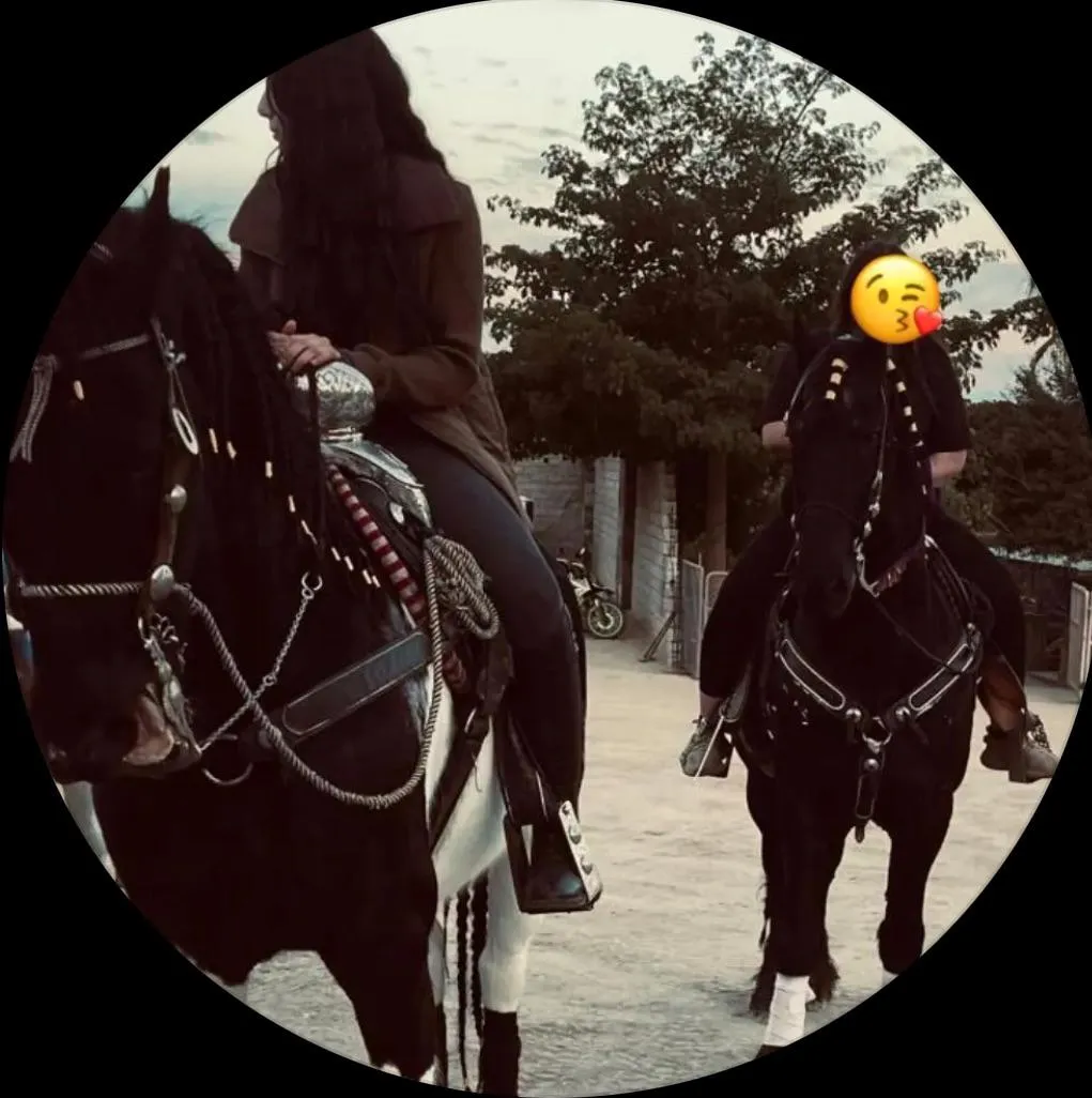 Adriana Guzman Meza (daughter of Ovidio Guzmán López and Adriana Meza Torres) posted by [deleted]