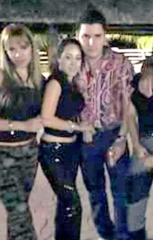 Alleged photo of Mayito Flaco by [deleted]