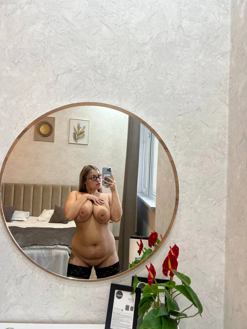 leave your kisses all over my mombod posted by DelightfulJewel