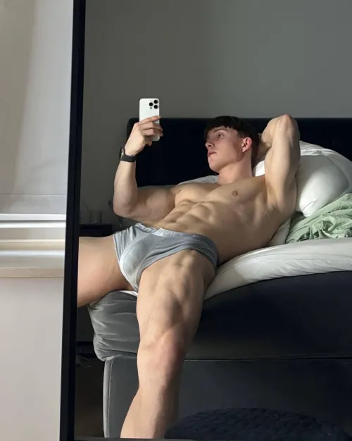 What would you do to this body? by TheOnlyBig-Man