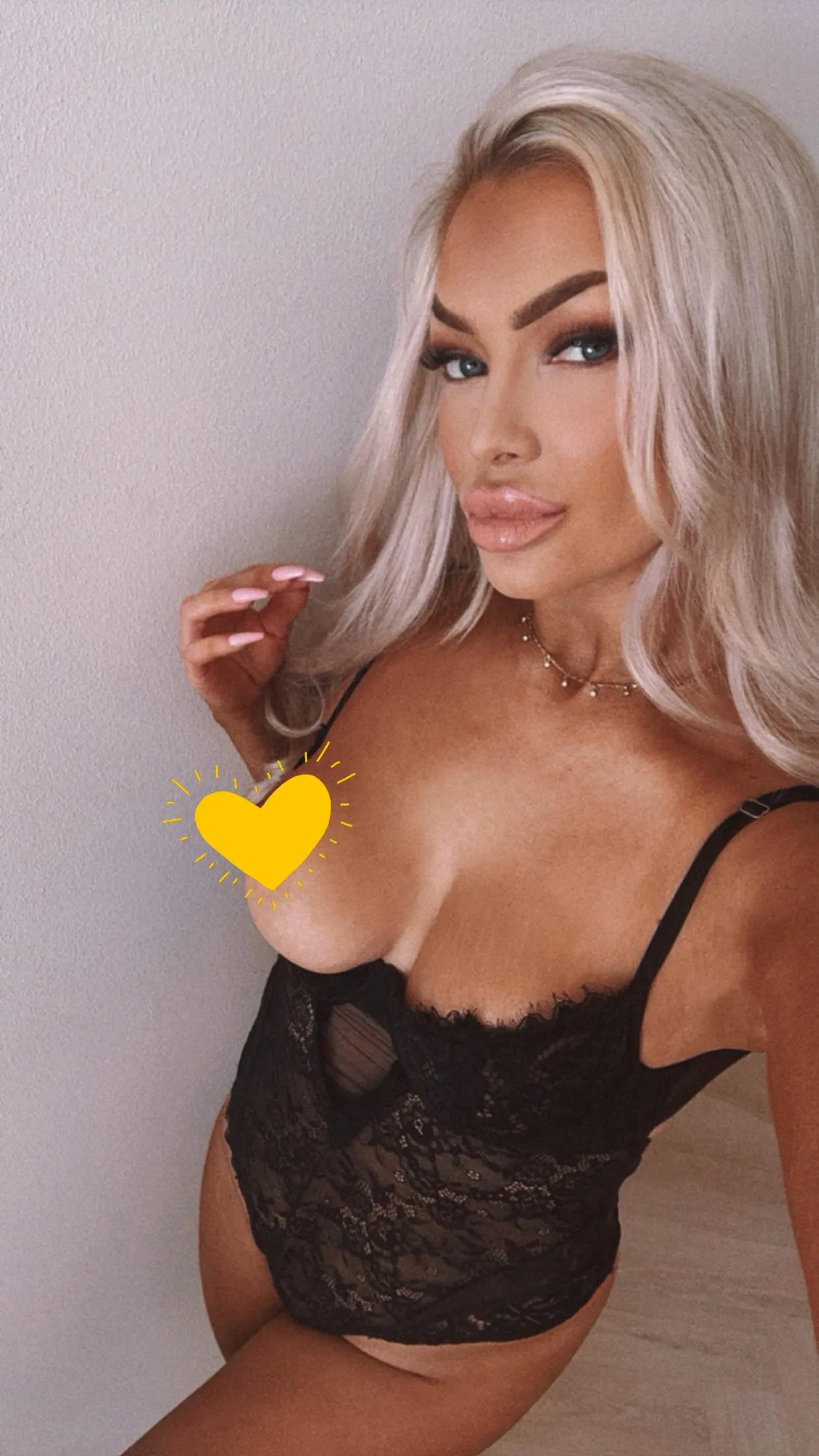 Kivaa uutta viikkoa just sulle!😘 posted by Aaynoo