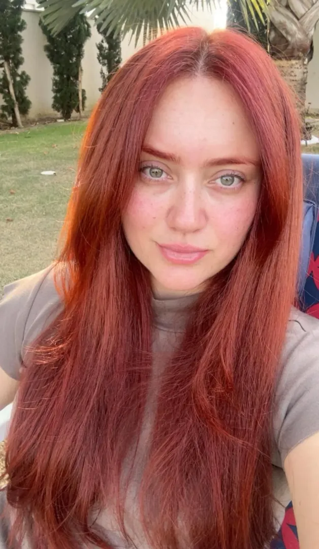 No makeup and good hair day by Puzzled_MJ