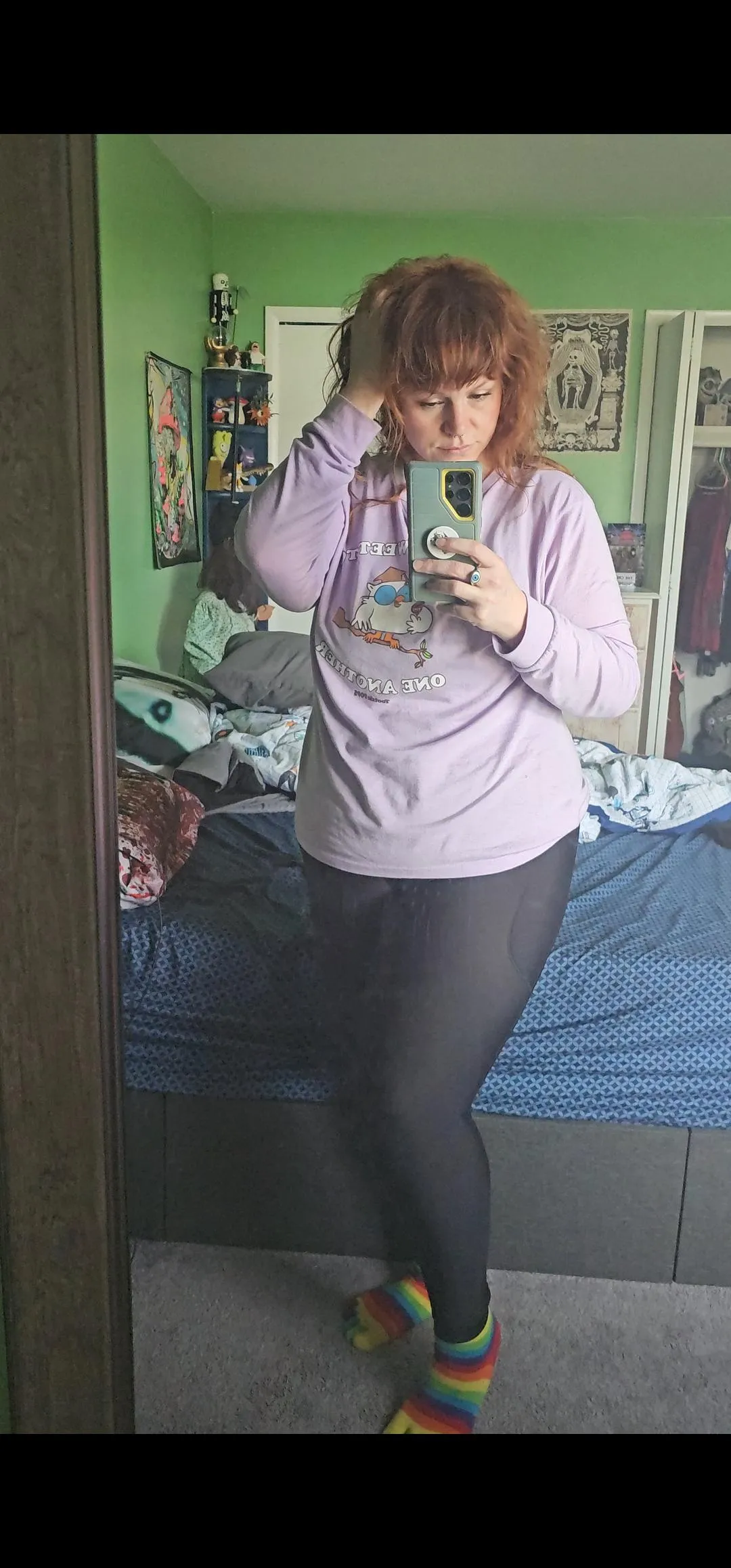 Come see me drop them out posted by morticiarosebbw